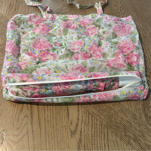 Pink Rose Floral Umbrella And Matching Tote - Picture 6 of 10